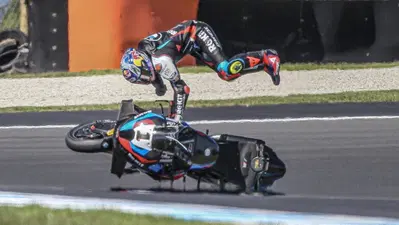 SBK 2025. Nicol&ograve; Bulega &egrave; il pi&ugrave; veloce nei test di Phillip Island. Spettacolare high-side di Toprak [GALLERY e VIDEO]