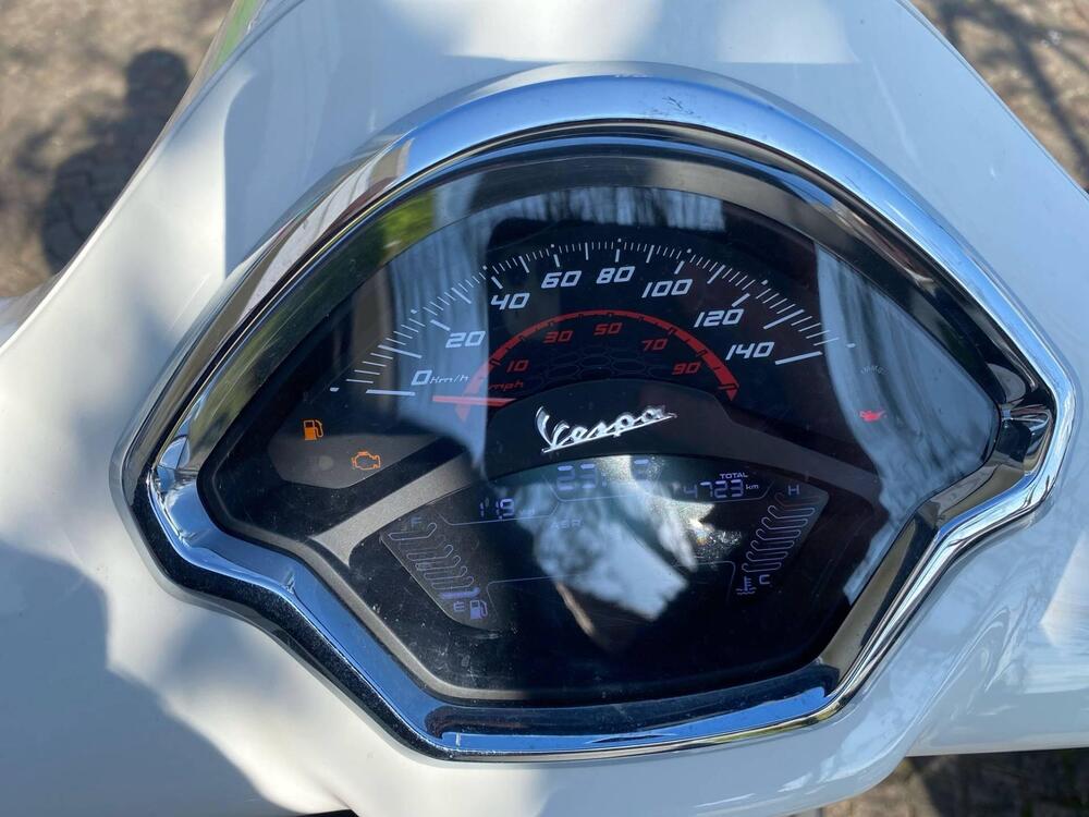 Vespa GTS 300 Super (2023 - 24) (3)