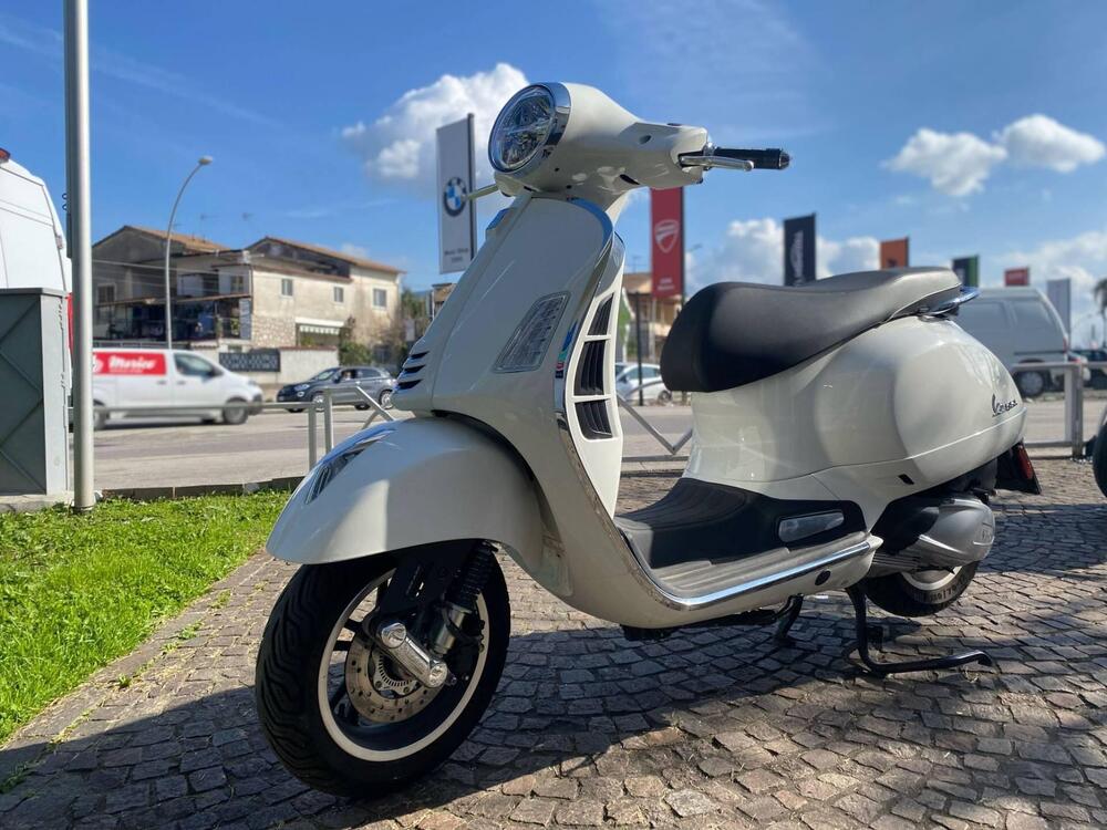 Vespa GTS 300 Super (2023 - 24) (4)