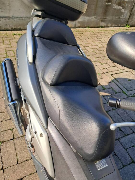 Honda Silver Wing 600 (2001 - 05) (3)