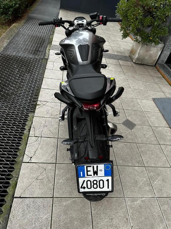 Triumph Street Triple R (2020 - 22) (4)