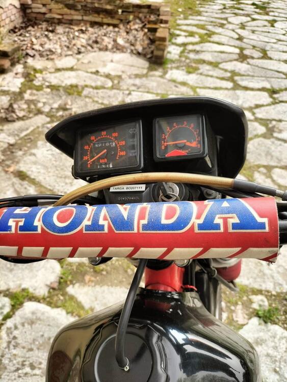 Honda XLR 350 (4)