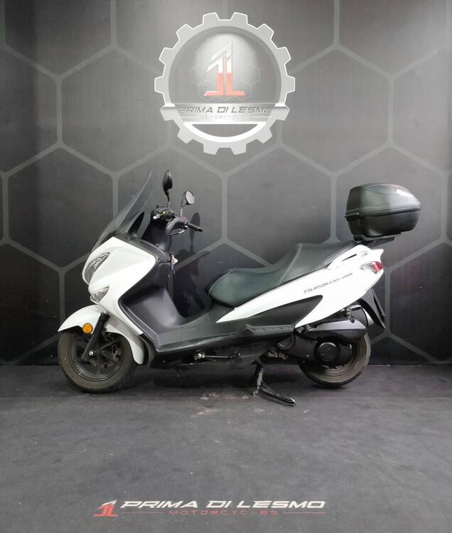 Suzuki Burgman UH 200 (2017 - 20) (5)