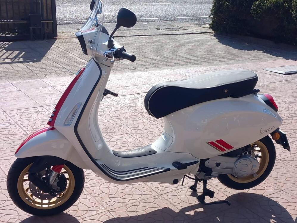 Vespa Sprint 50 Racing Sixties (2021 - 22) (3)