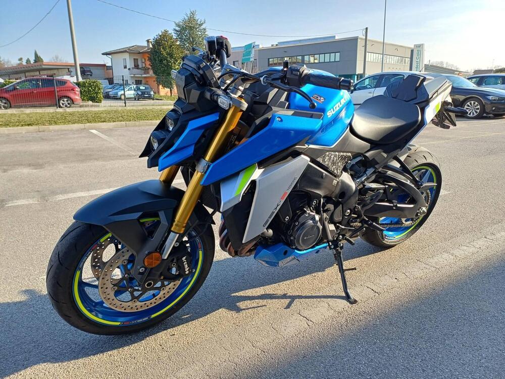 Suzuki GSX-S1000 (2021 - 25) (2)