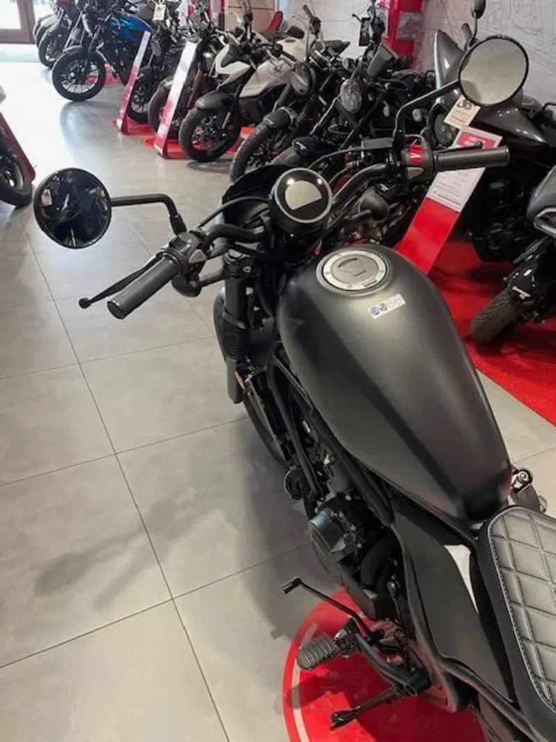 Honda CMX 500 Rebel + Special Edition (2025 - 26) (3)