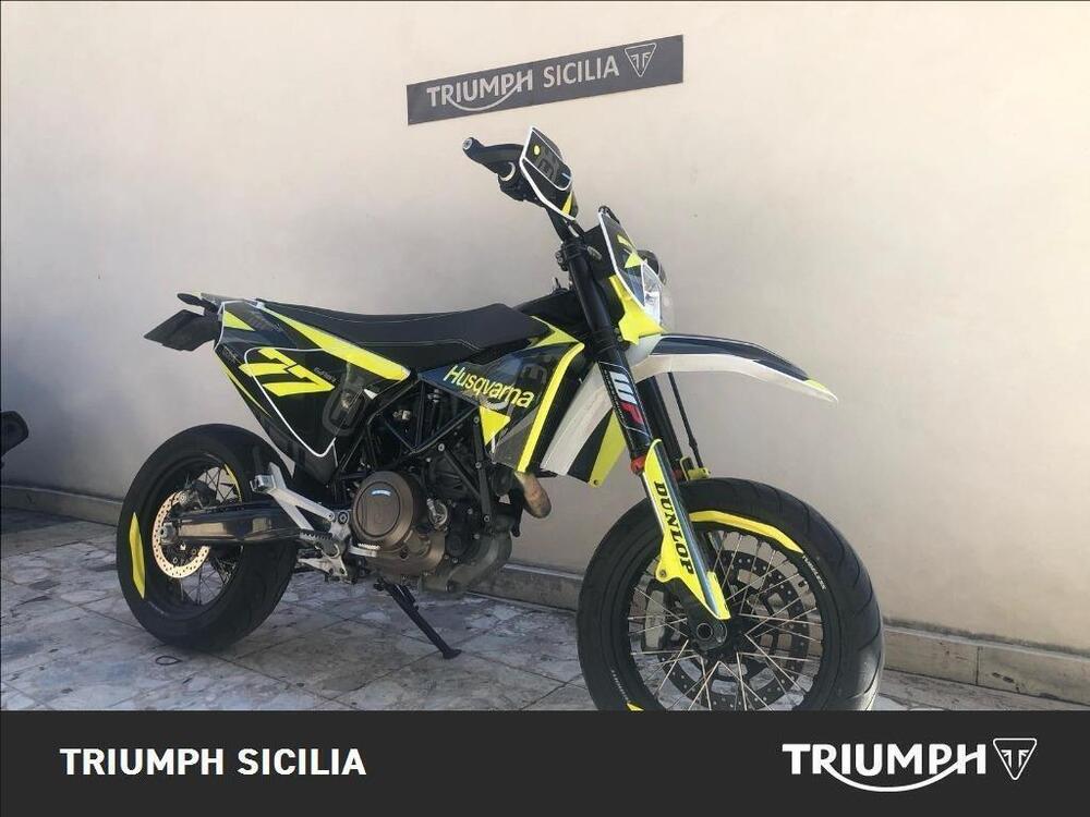 Husqvarna 701 Supermoto (2021) (3)