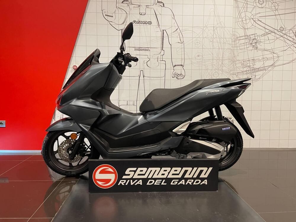 Honda PCX 125 (2025) (5)