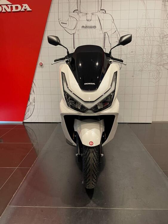 Honda PCX 125 (2025) (3)