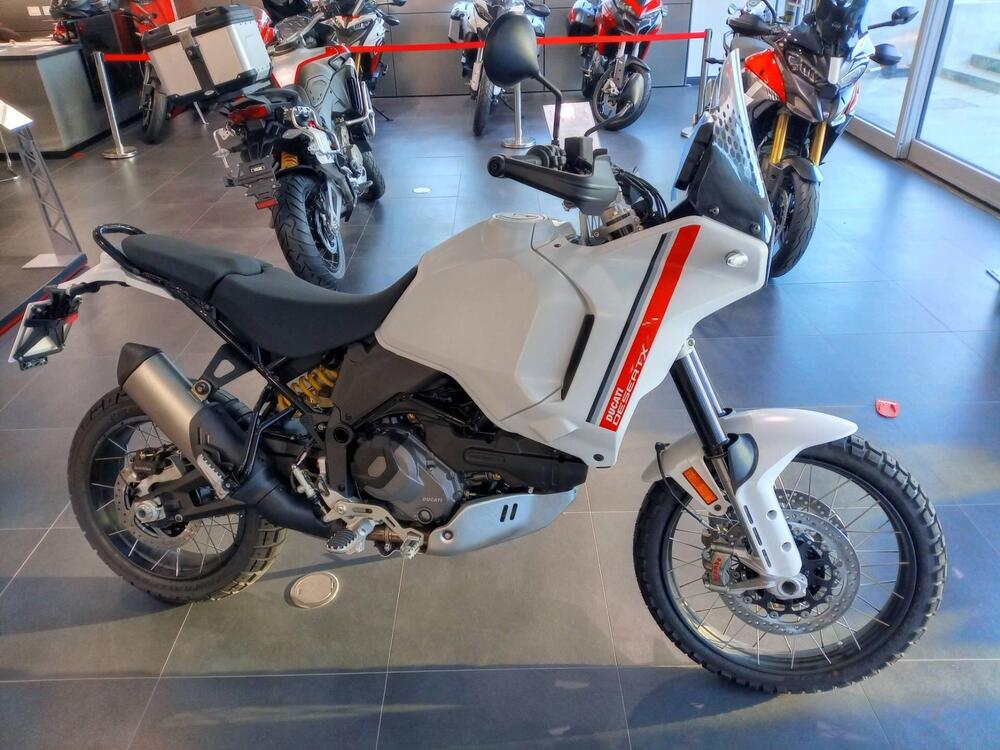 Ducati DesertX (2022 - 25) (2)