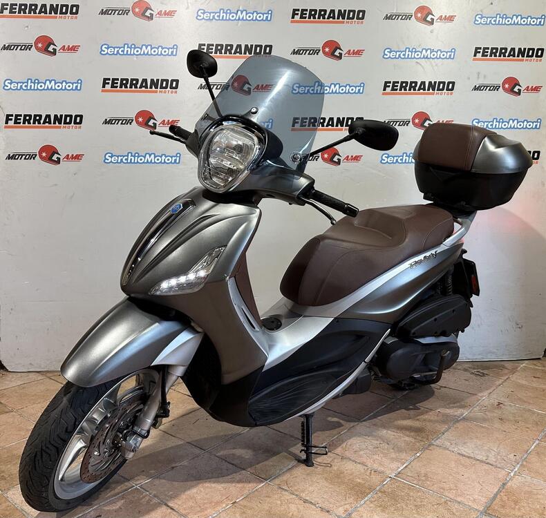 Piaggio Beverly 350 ABS (2016 - 20) (3)