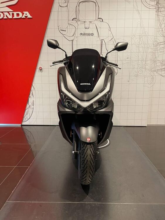 Honda PCX 125 (2025) (3)