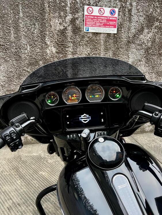 Harley-Davidson 114 Street Glide Special (2019 - 20) - FLHXS (3)