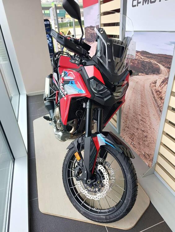 Honda Africa Twin CRF 1100L (2024 - 25) (4)