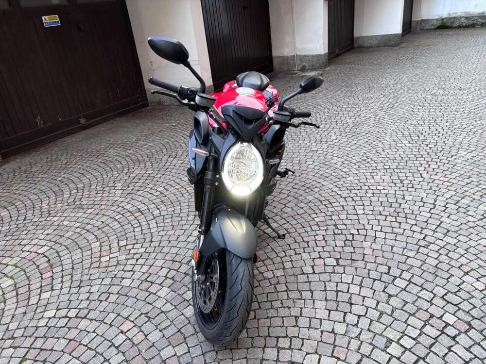 MV Agusta Brutale 800 Rosso (2021 - 23) (5)