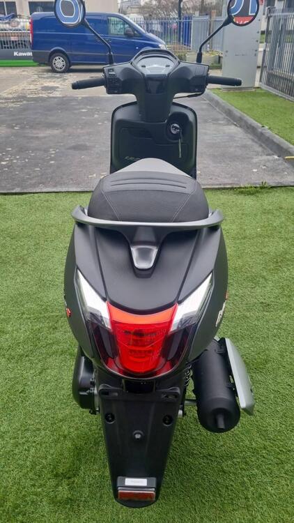 Kymco Like 125 Sport (2021 - 25) (4)