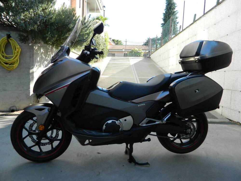 Honda Integra 750 DCT Sport (2017) (5)