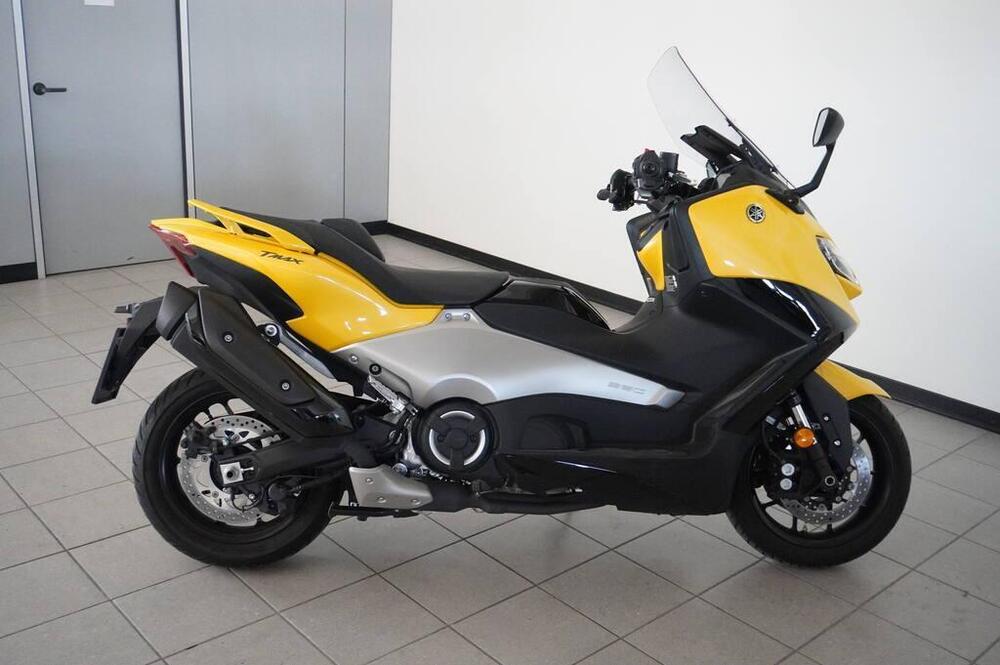 Yamaha T-Max 560 (2022 - 24) (4)