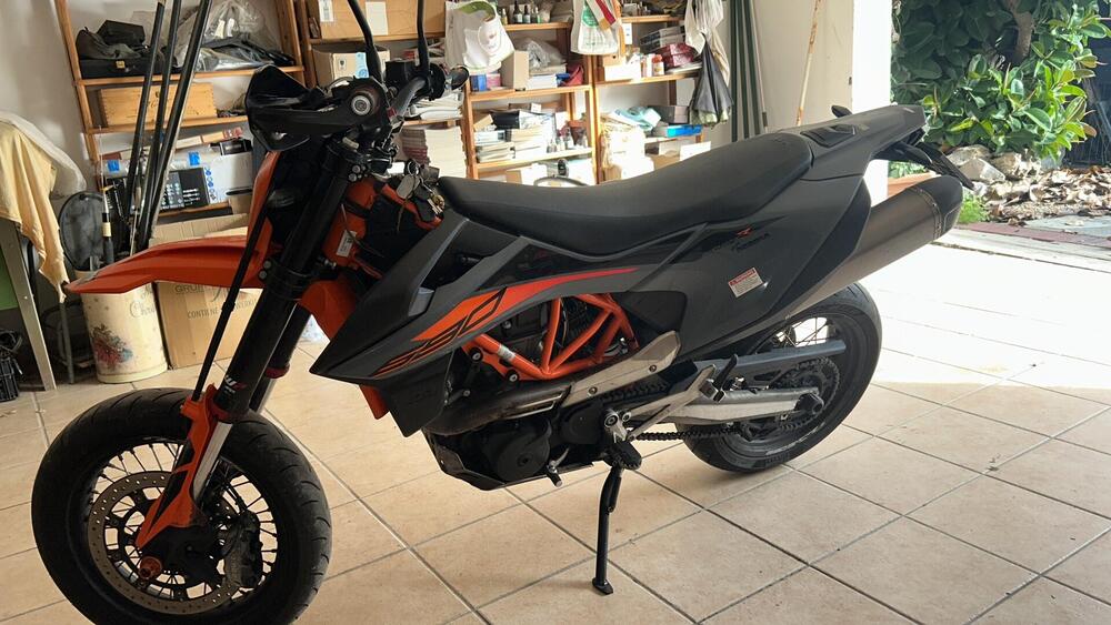 KTM 690 SMC R (2023 - 25) (3)