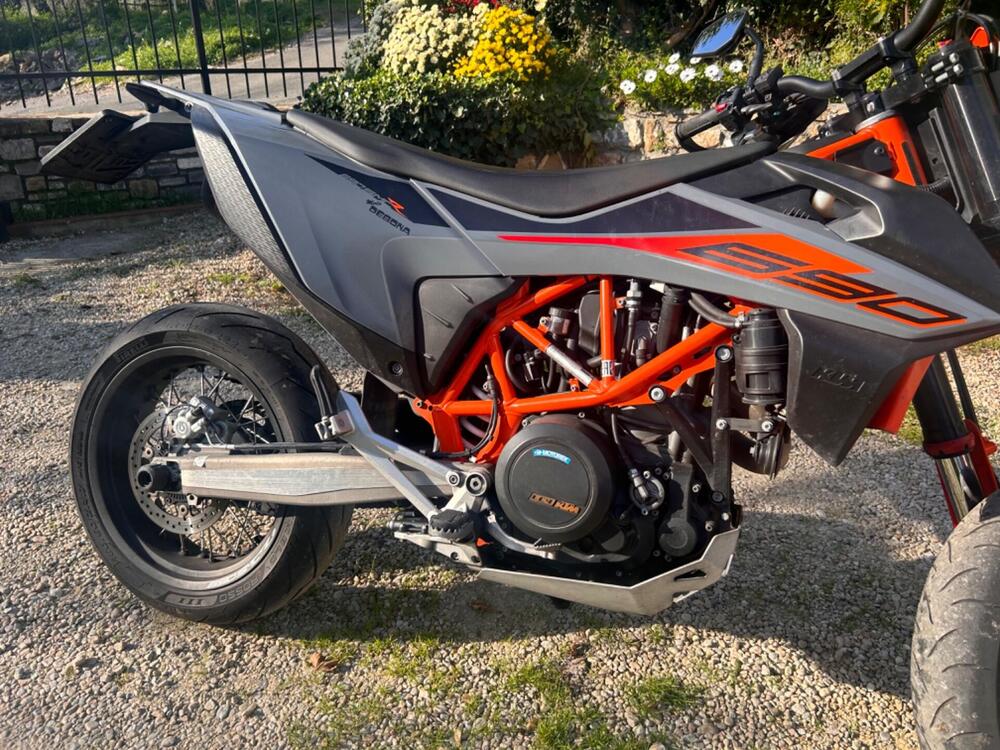 KTM 690 SMC R (2023 - 25) (4)