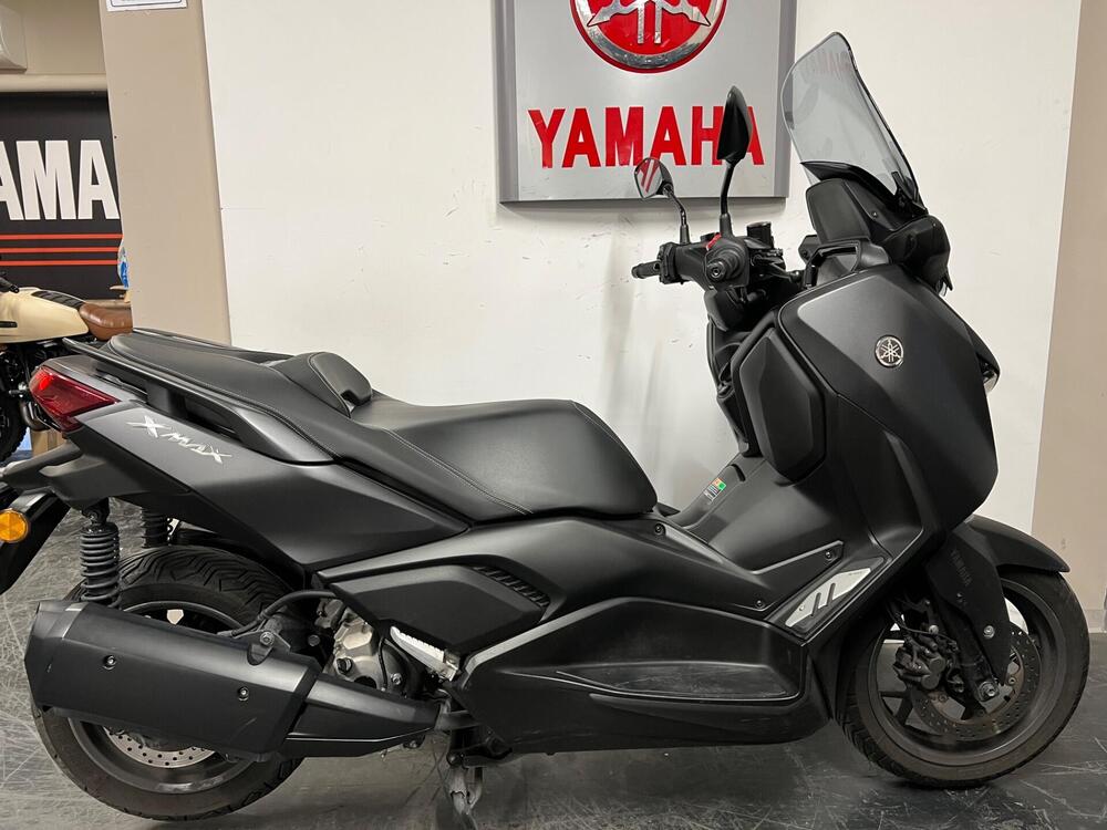 Yamaha X-Max 300 (2021 - 24)