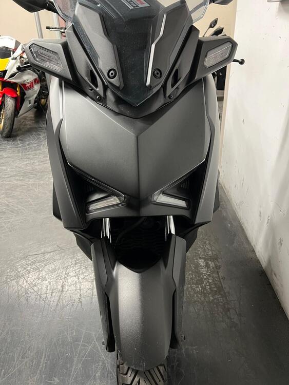 Yamaha X-Max 300 (2021 - 24) (3)