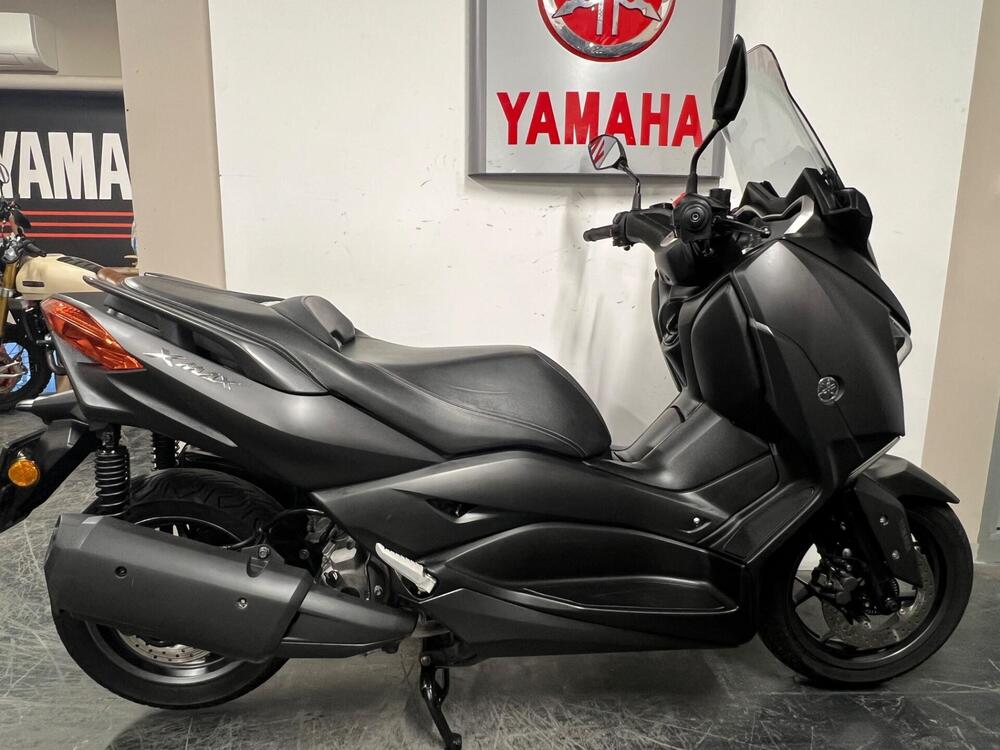 Yamaha X-Max 300 (2021 - 24)