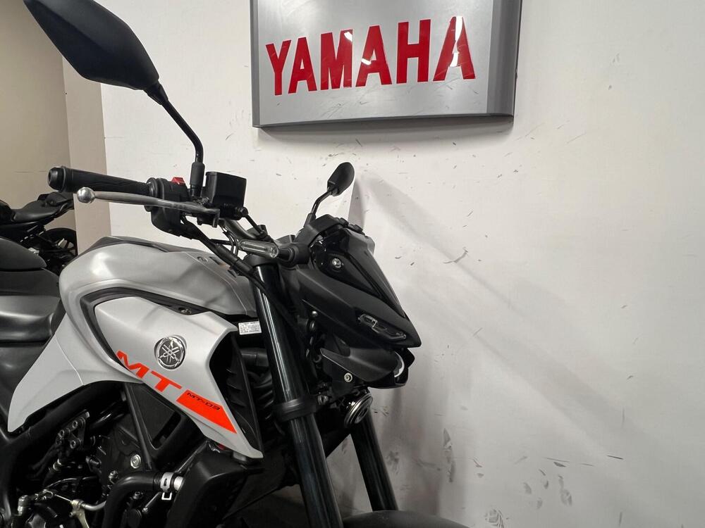 Yamaha MT-03 (2020) (2)