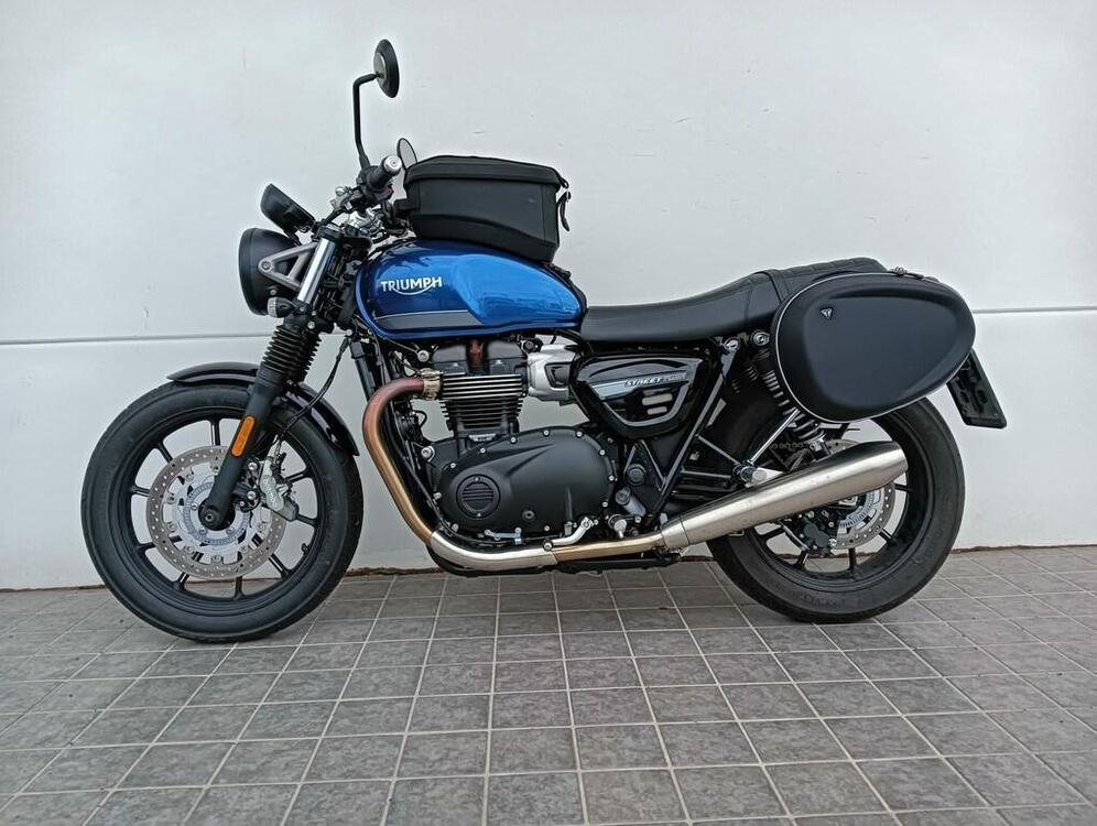 Triumph Street Twin 900 (2021 - 22)