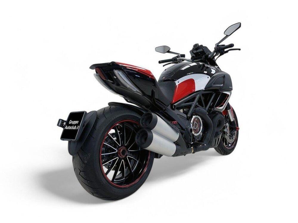 Ducati Diavel 1200 (2010 - 13) (4)