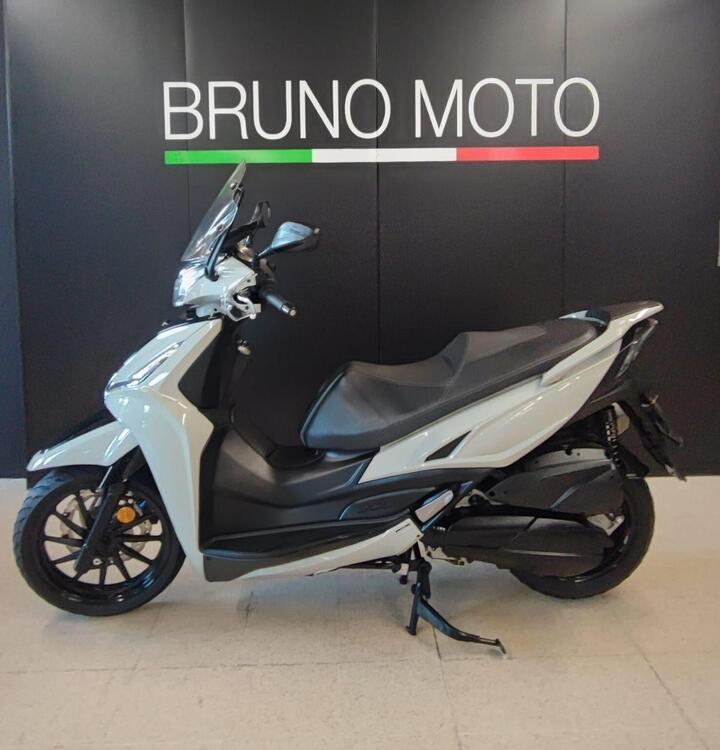 Kymco Agility 300i (2021 - 25) (2)