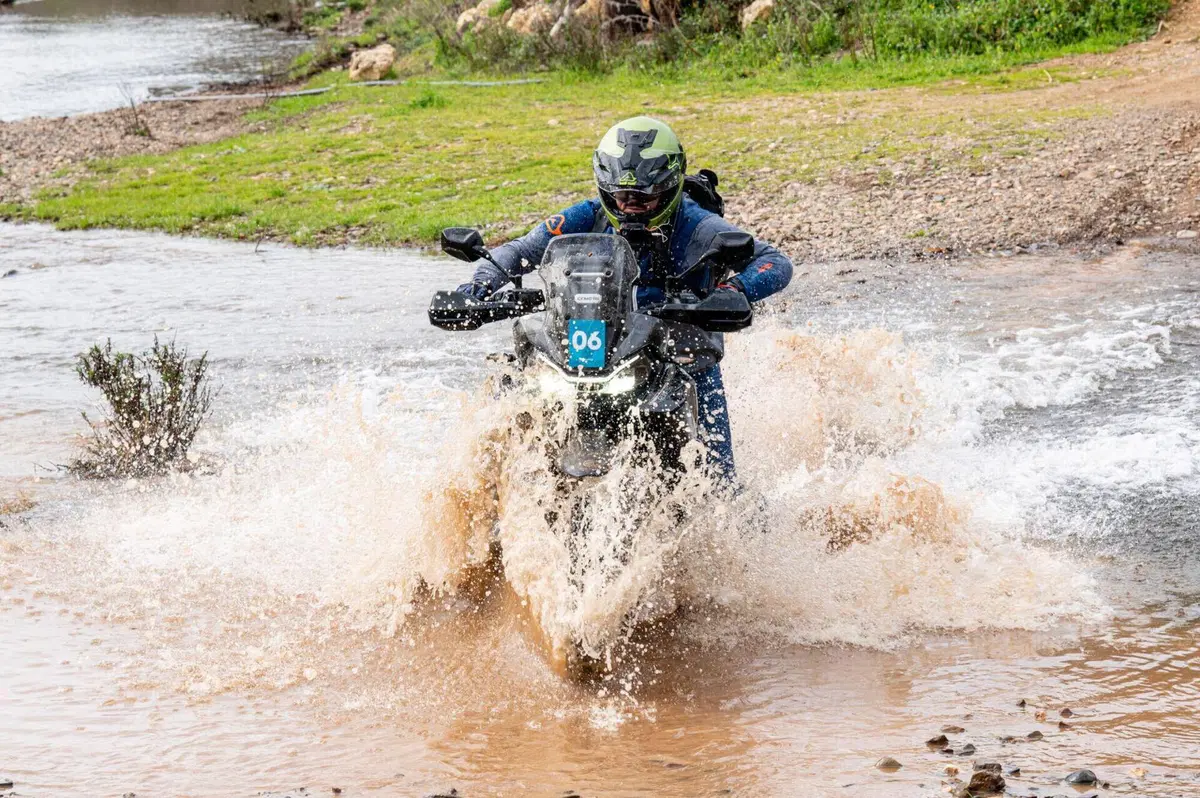 CFMOTO 800MT-X TEST: l'Adventure cinese da meno di 10.000€ che sfida il mercato. La prova, pro e contro [VIDEO E GALLERY] (5)