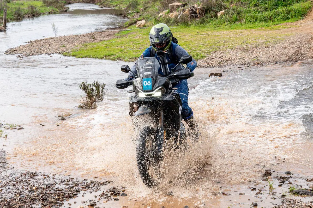 CFMOTO 800MT-X TEST: l'Adventure cinese da meno di 10.000€ che sfida il mercato. La prova, pro e contro [VIDEO E GALLERY] (6)