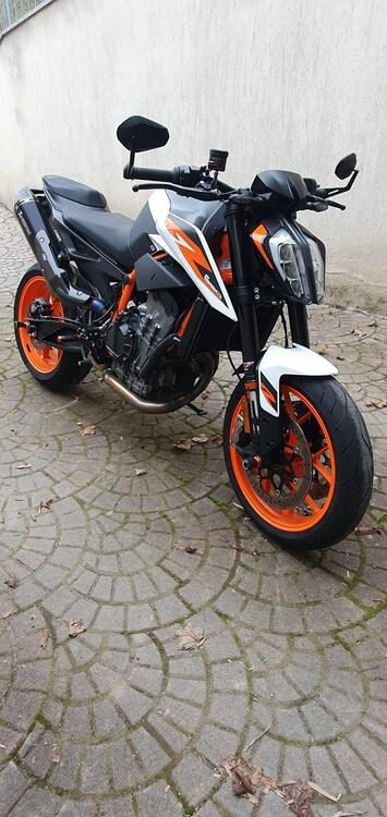 KTM 890 Duke R (2021) (5)