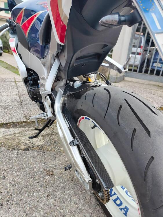 Honda CBR 1000 RR C- ABS (2009 - 11) (2)