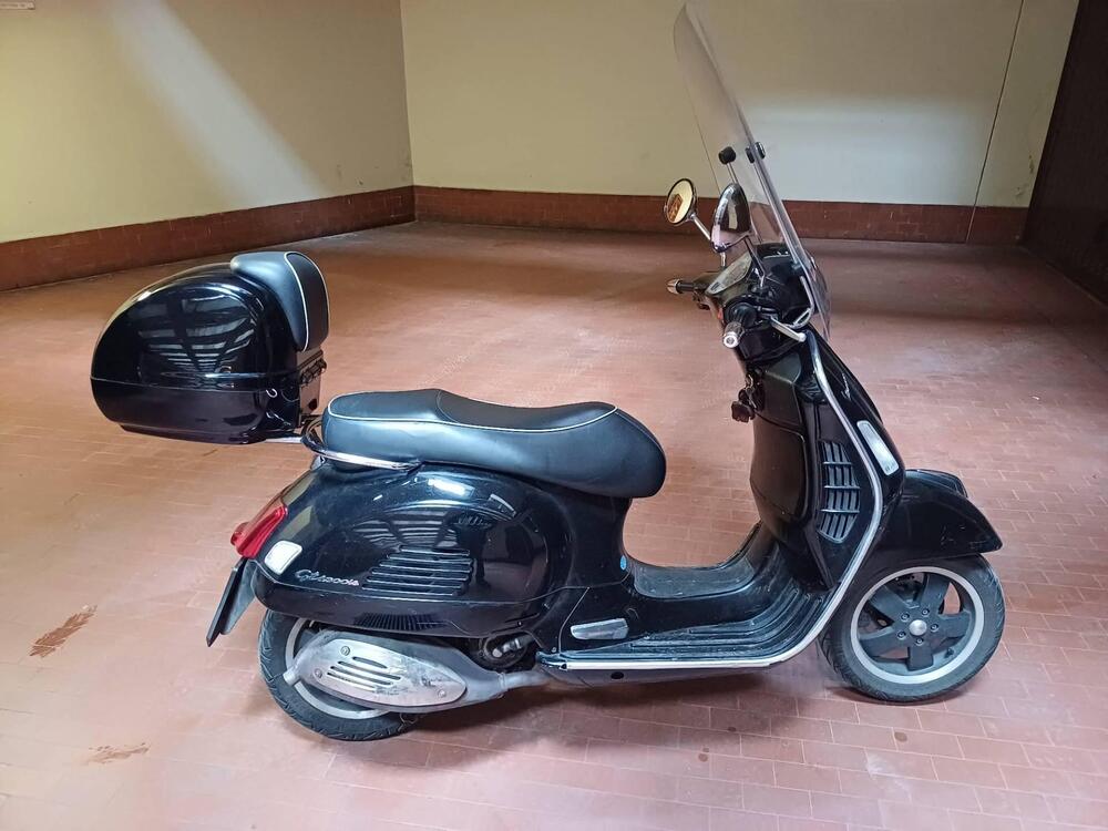 Vespa GTS 300 Super (2008 - 16) (3)