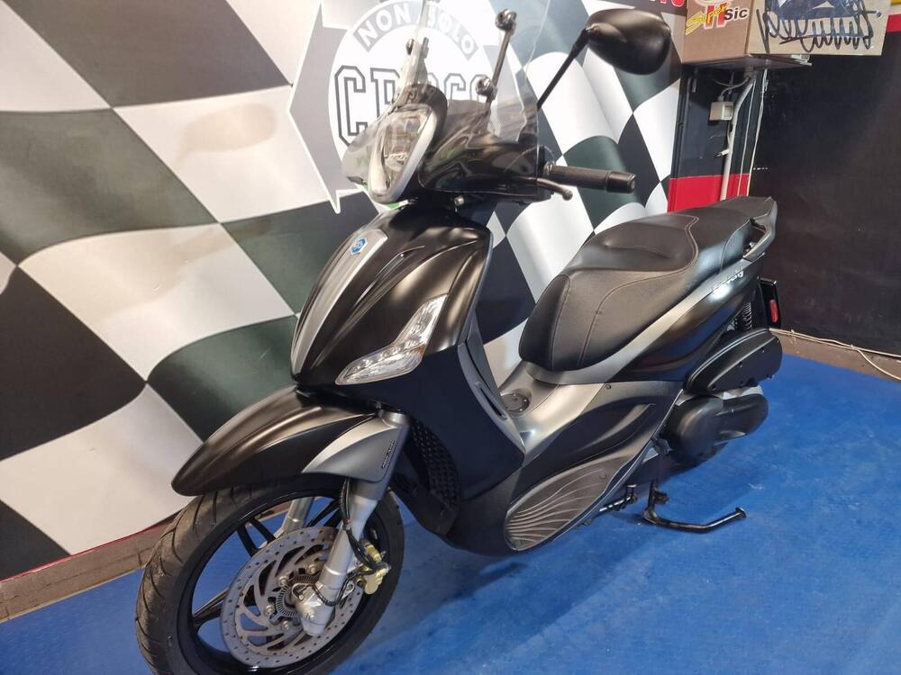 Piaggio Beverly 350 SportTouring ie ABS (2011 - 17) (3)