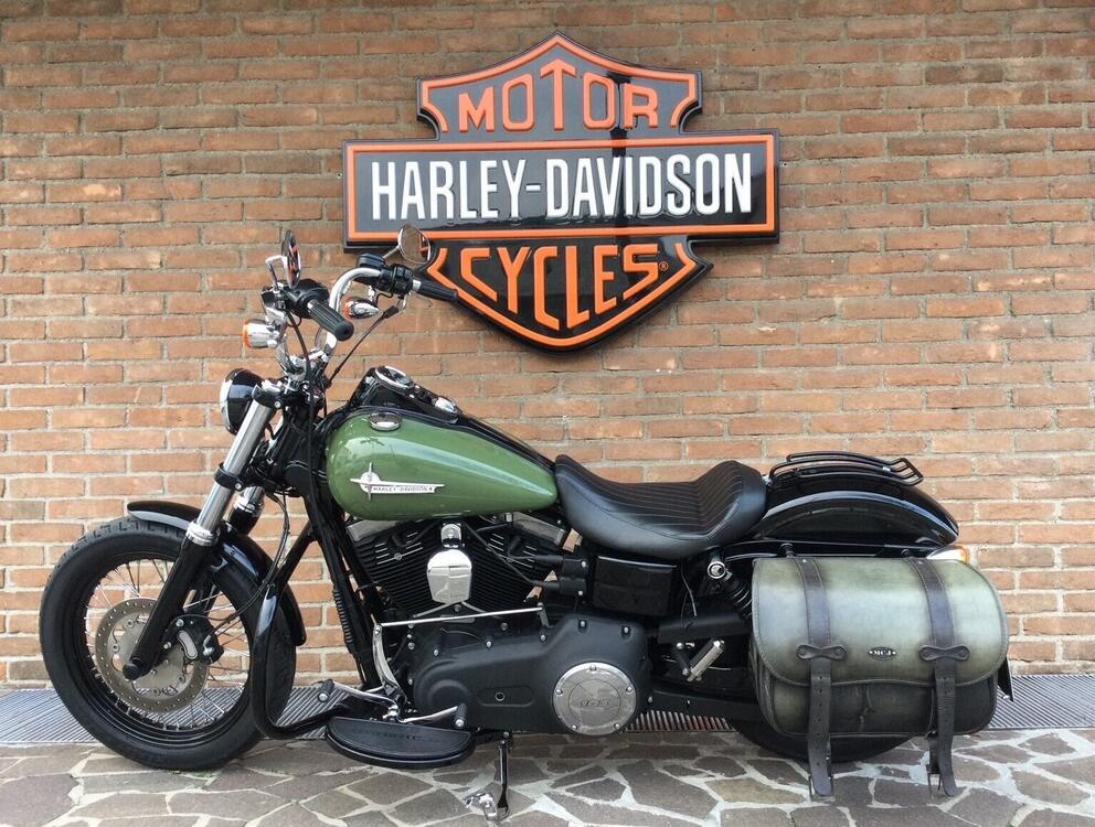 Harley-Davidson 1690 Street Bob (2017) - FXDB (5)