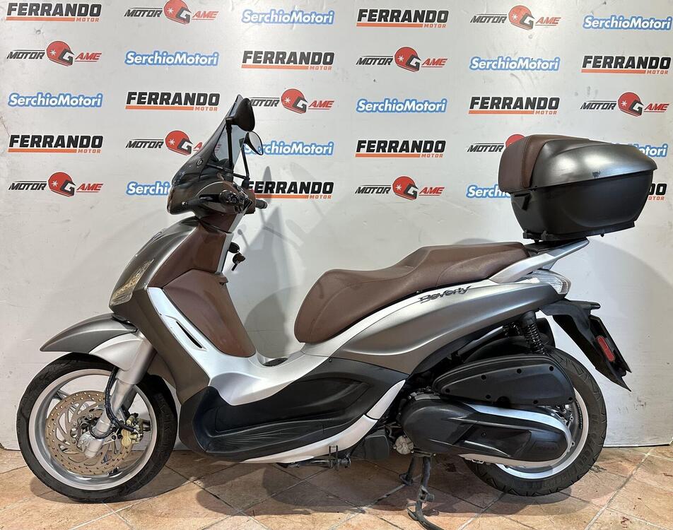 Piaggio Beverly 350 ABS (2016 - 20) (2)