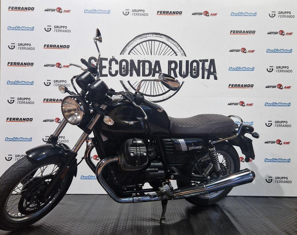 Moto Guzzi V7 III Special (2017 - 20) (3)