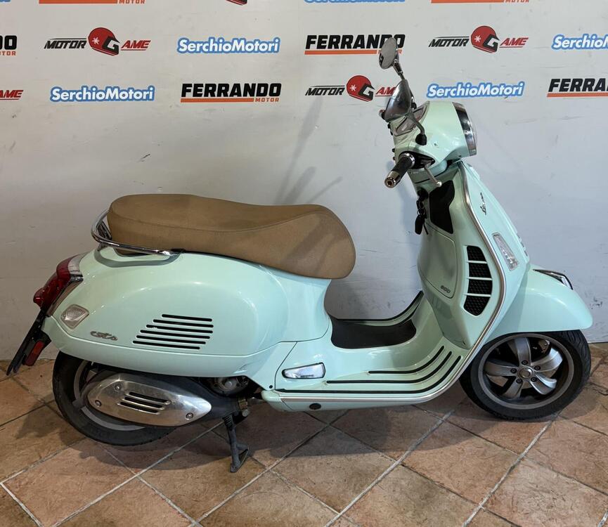 Vespa GTS 300 Hpe (2021 - 22)