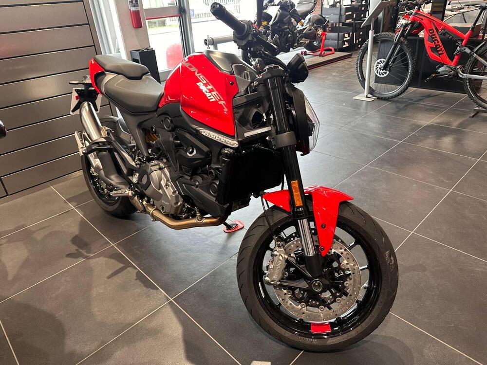 Ducati Monster 937 (2021 - 25) (4)