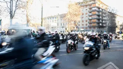 Milano: raccolta firme contro il divieto di circolazione per le moto inquinanti