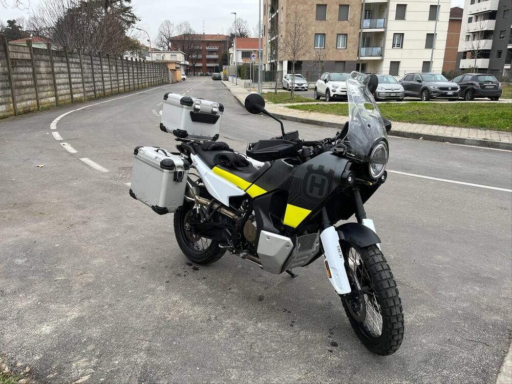 Husqvarna Norden 901 (2022 - 25)