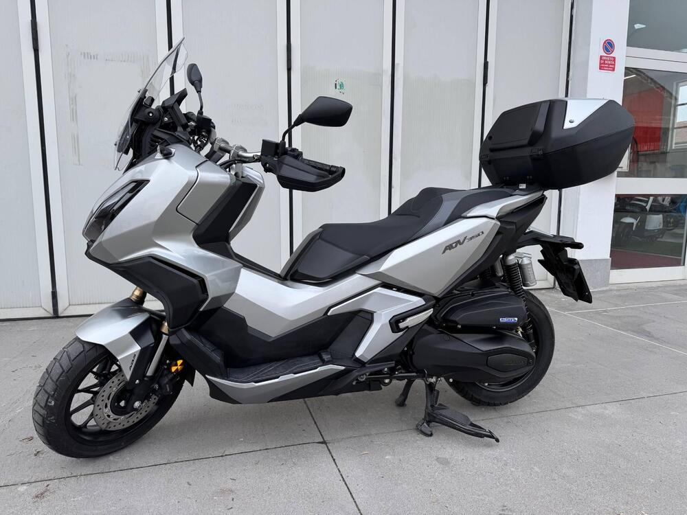 Honda ADV 350 (2022 - 24) (2)