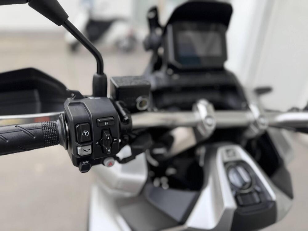 Honda ADV 350 (2022 - 24) (4)