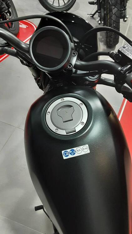 Honda CMX 500 Rebel + Special Edition (2025) (4)