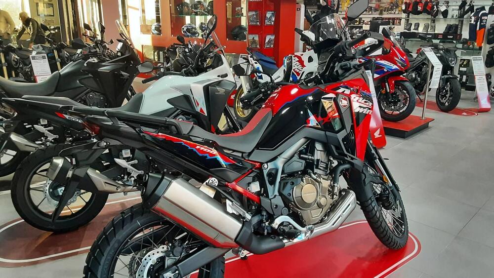 Honda Africa Twin CRF 1100L ES (2024 - 25) (2)