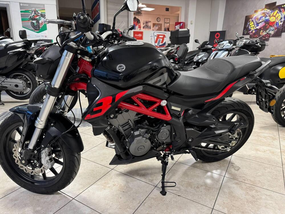 Benelli BN 302 S (2019 - 20) (2)