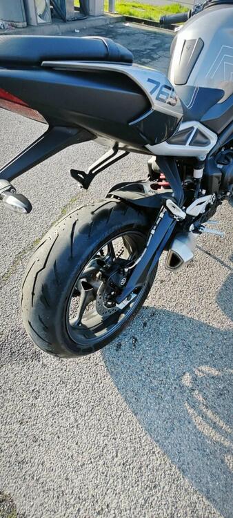 Triumph Street Triple 765 R (2023 - 25) (4)